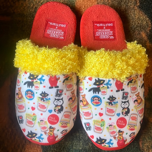Paul Frank cup noodle slippers - Picture 1 of 2